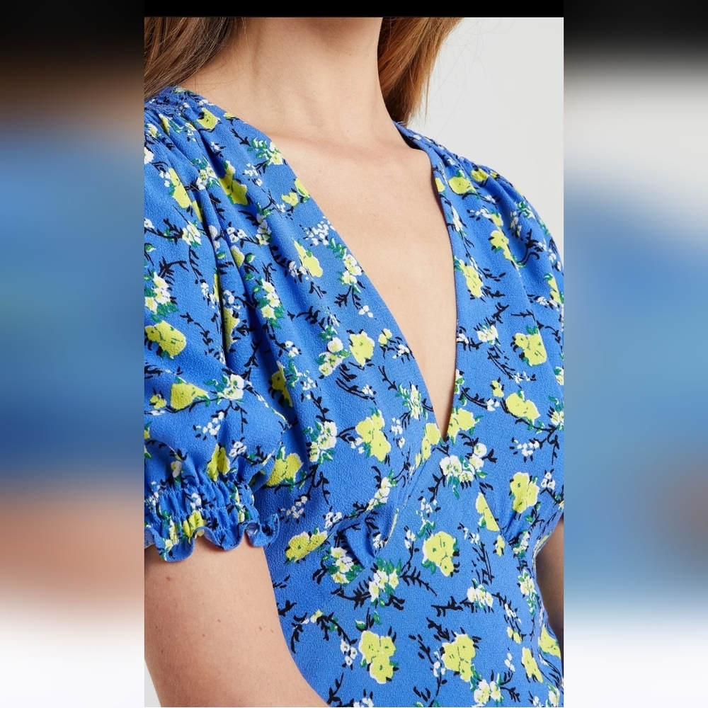 $308 Diane Von Furstenberg Jemma Shirred Floral-Print Crepe Dress - Picture 5 of 15